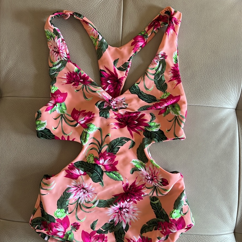 NEW Tori Praver cutout one piece bikini